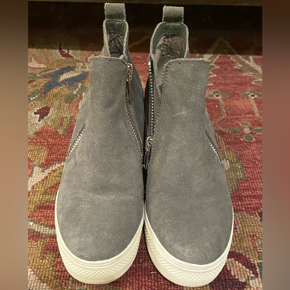 Dark grey suede wedgie sneakers size 7.5 with medium width